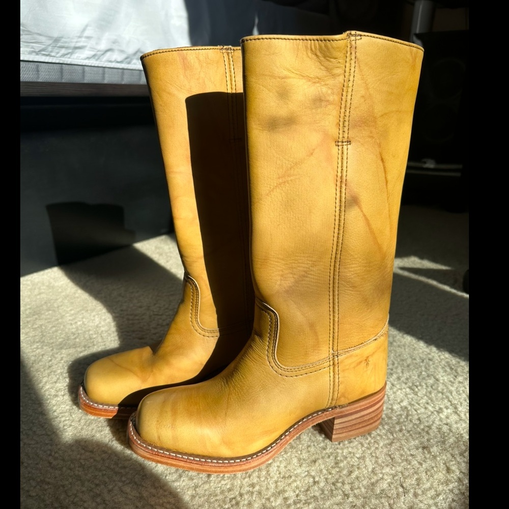 Frye campus banana boots brand new women’s size 9 ♥️